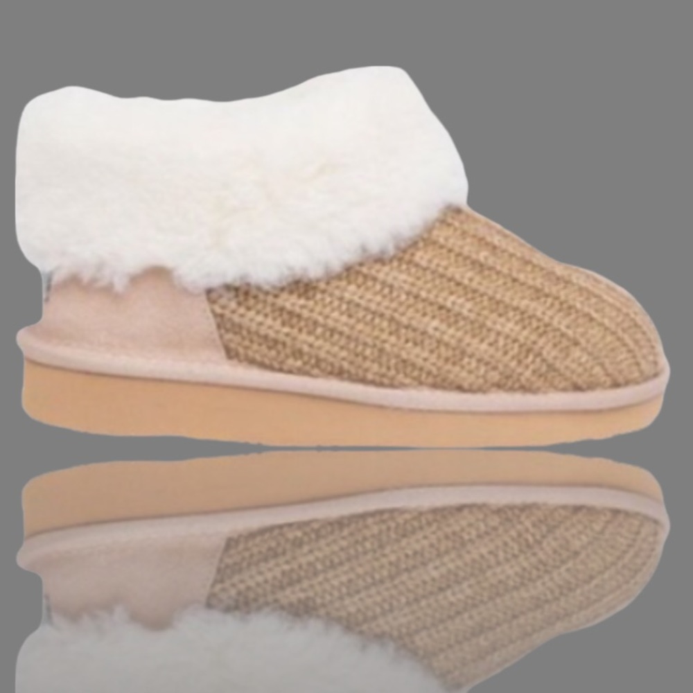 🛑BOGO 🆕Authentic Aussie Camel Suede Bootie